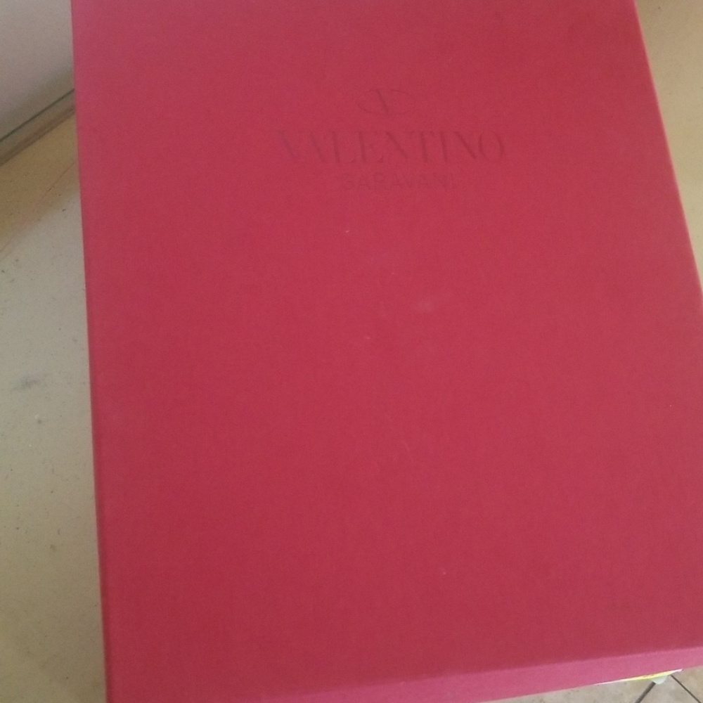 VALENTINO SHOES NEW